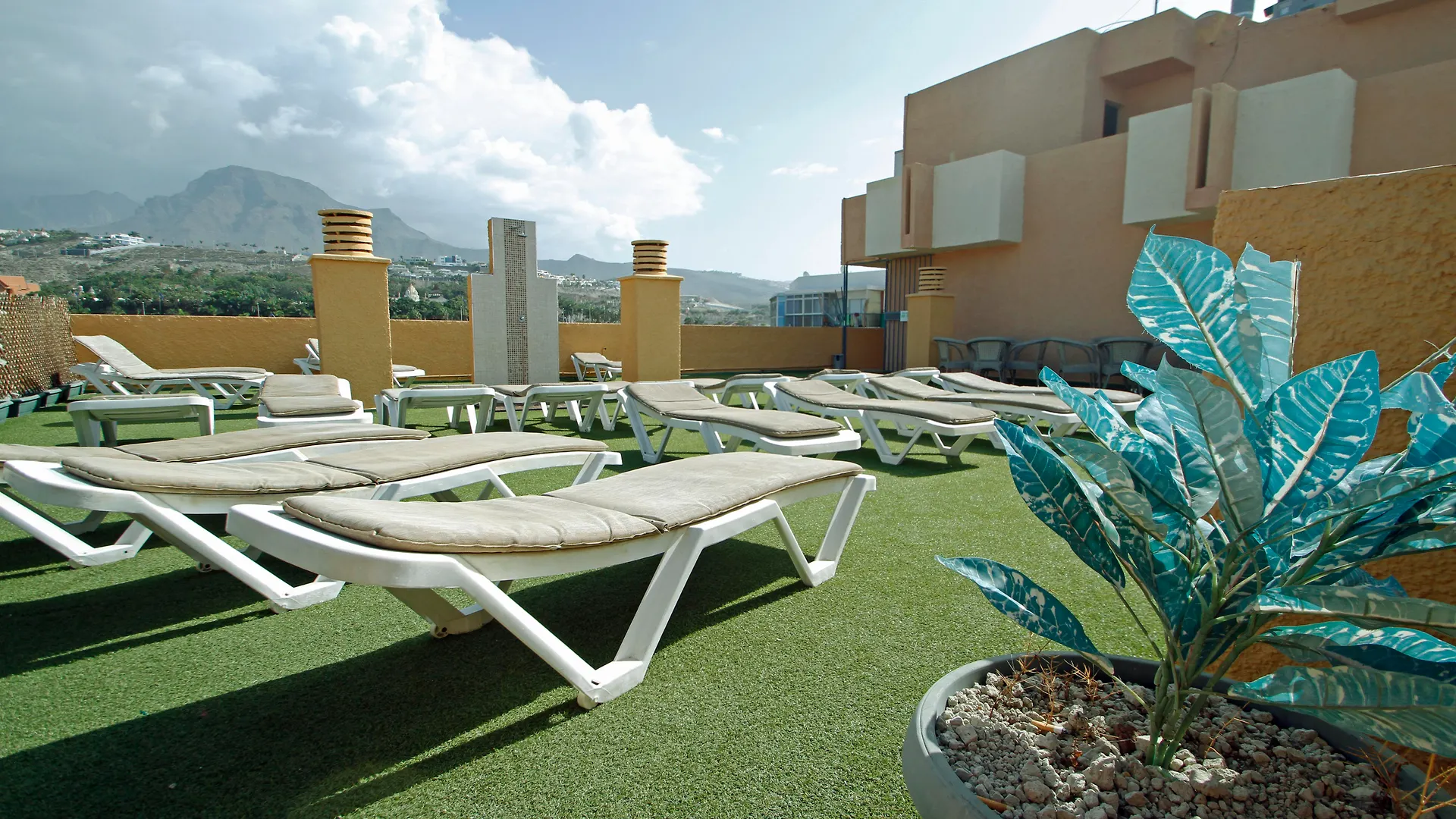 Aparthotel Servatur Caribe Playa de las Americas