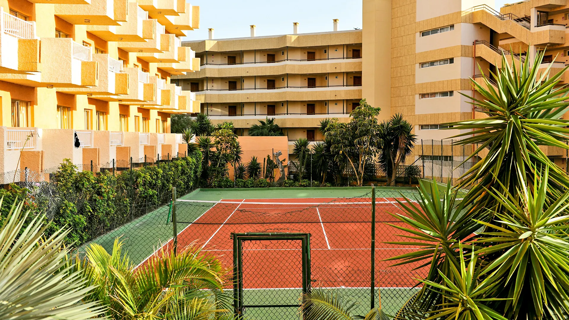 *** Aparthotel Servatur Caribe Playa de las Américas Spanje