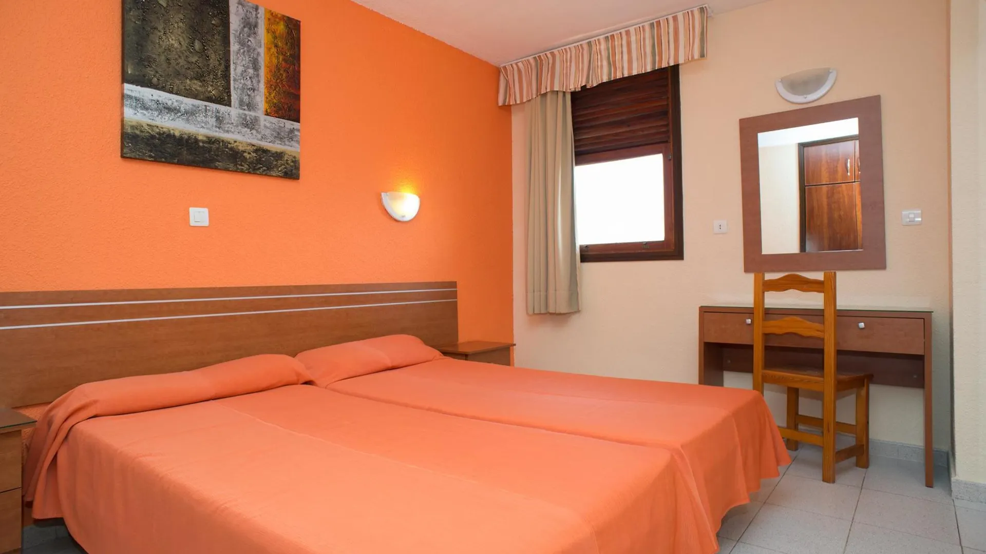 Servatur Caribe Playa de las Américas Aparthotel