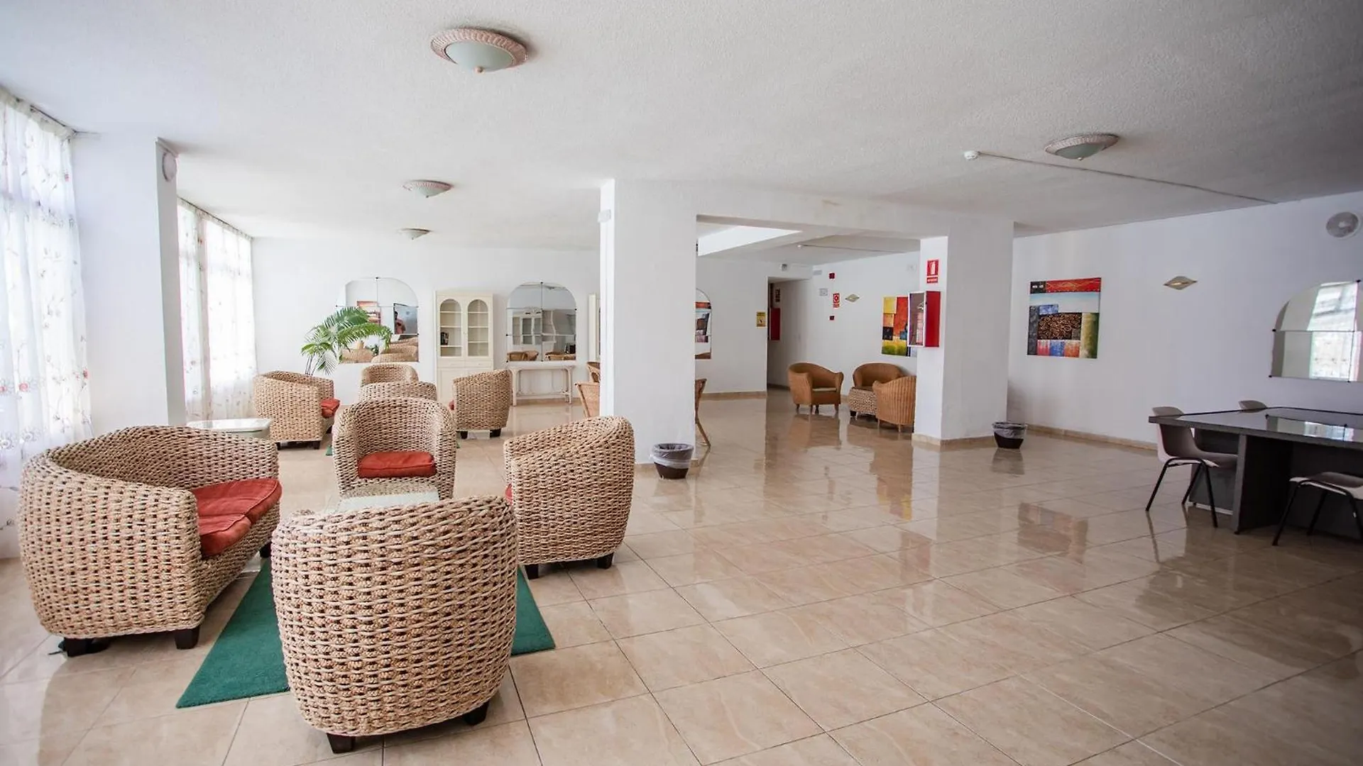Aparthotel Servatur Caribe Playa de las Américas